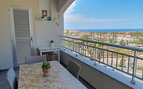Comfortable Apartment With Amazing Sea Views